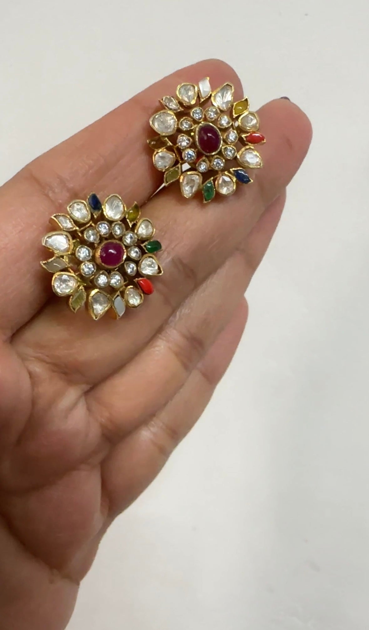 Navratan Pendant Set