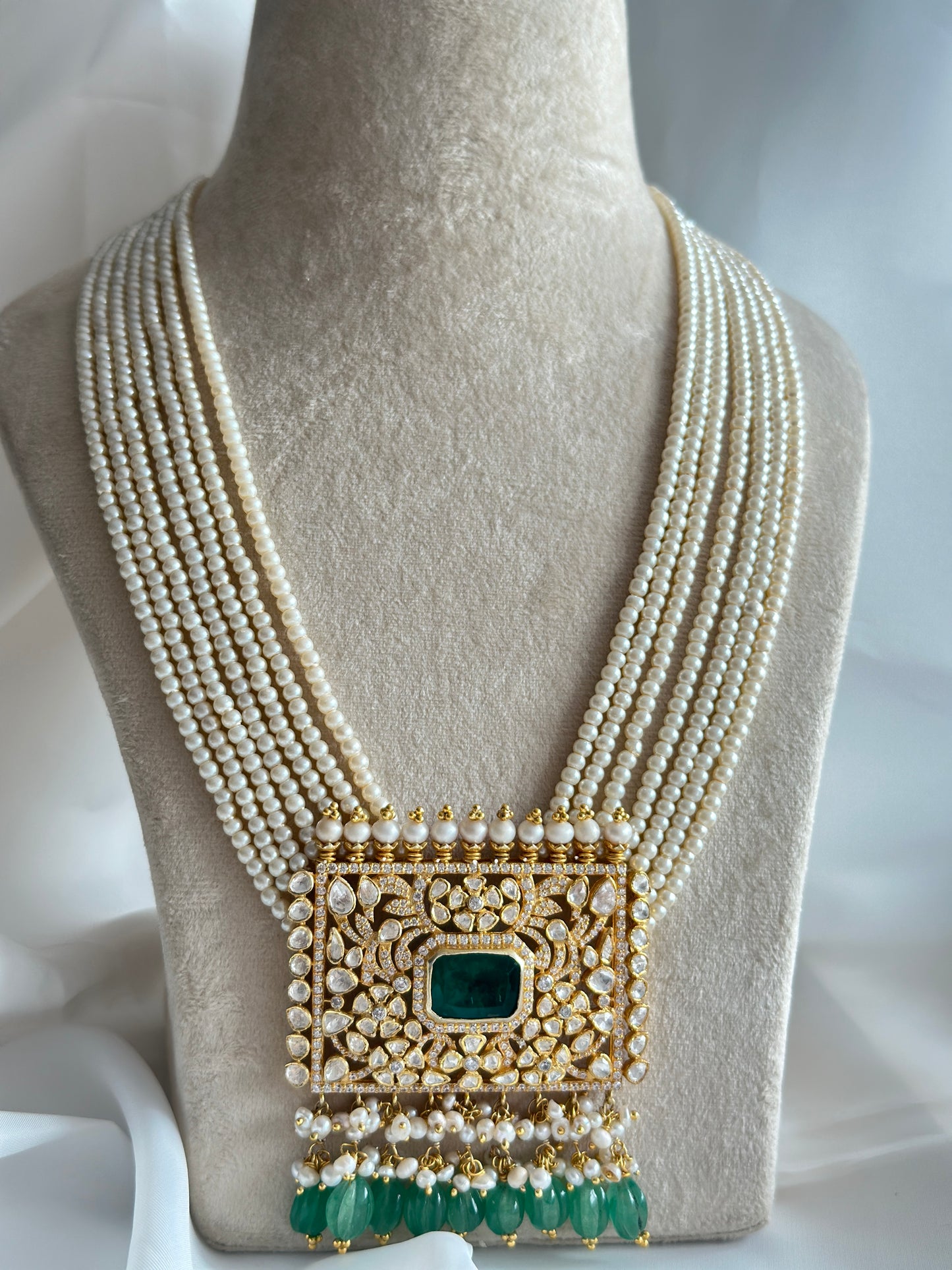 Sara Polki Rani Haar