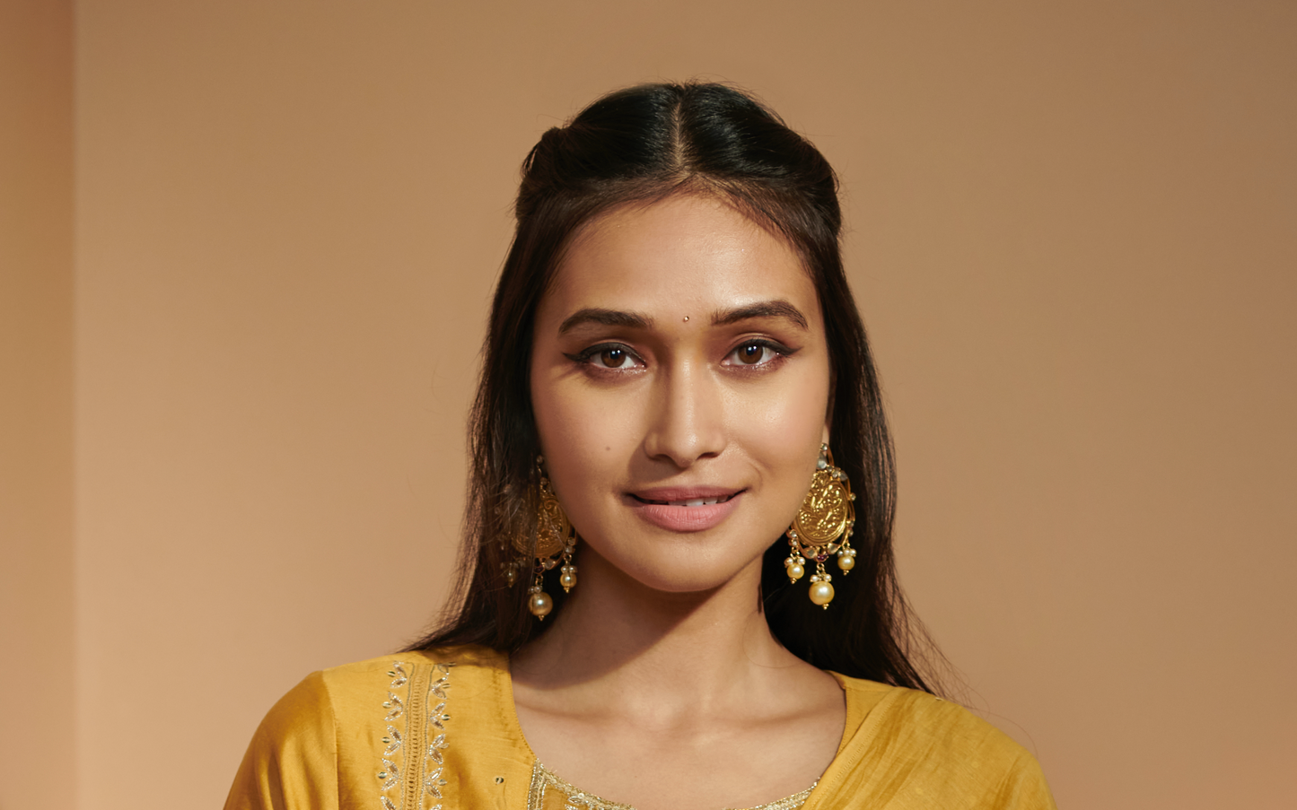 Ahilya Earring