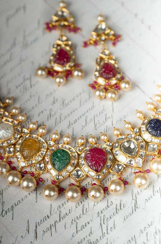 18kt Gold Polki Navratan Necklace