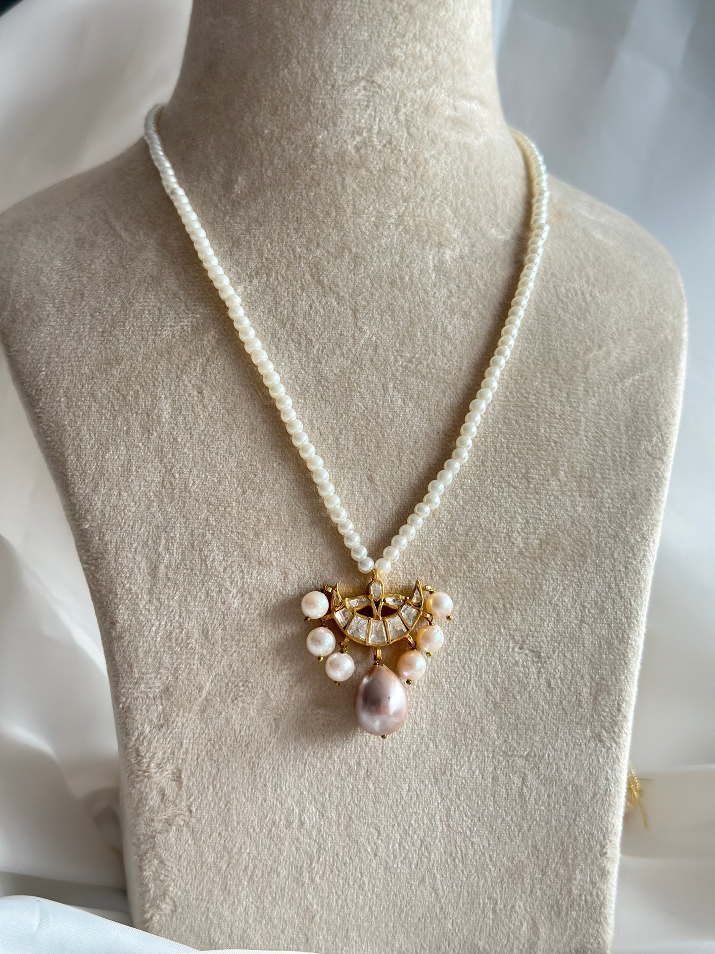 Silver Qala Pearl Pendant