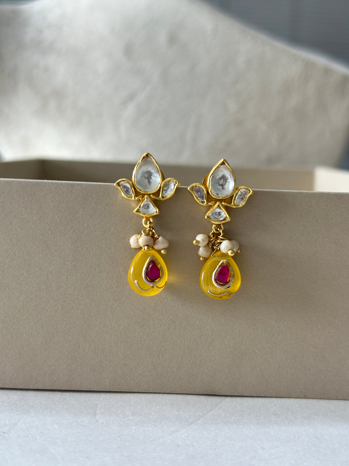 Silver Kamla Earring in yellow quartz
