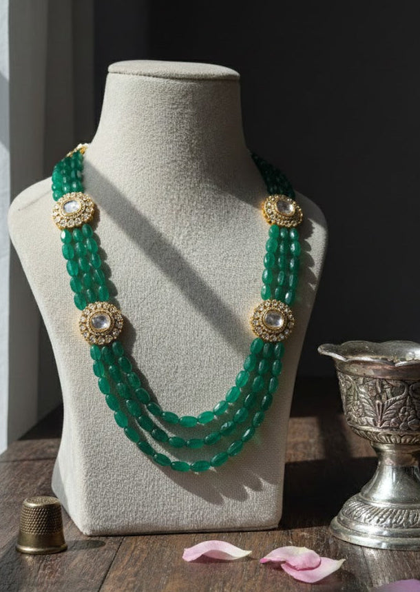 Soha Emerald green necklace