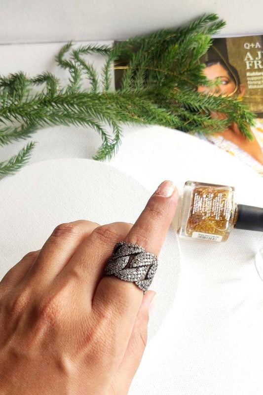 Silvernight Criss Cross Band Ring
